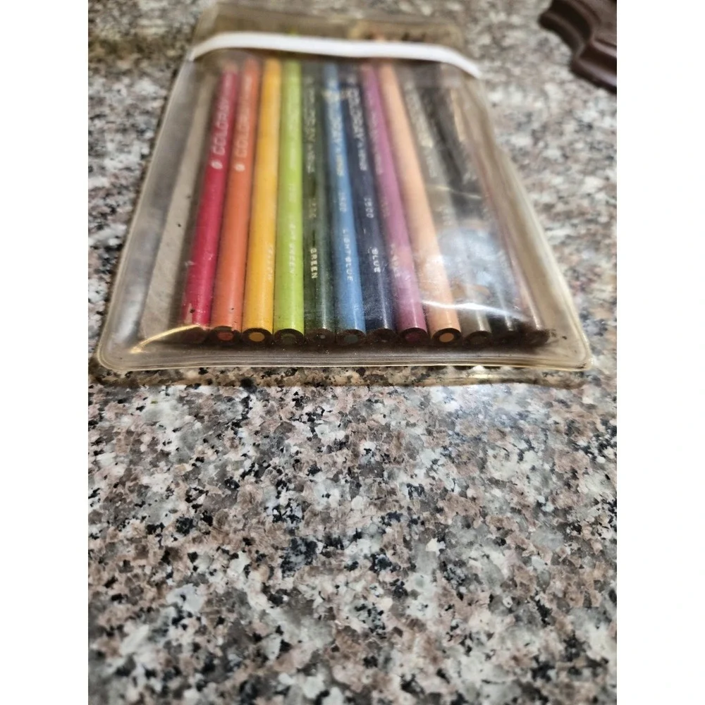 Coloray Colored Pencil Lot 12 ct Multicolor Art Design Drawing Pre-Owned Vintage